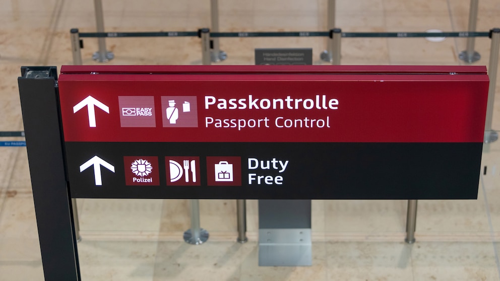 Passkontrolle Flughafen BER