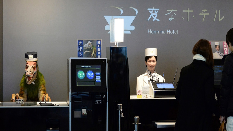 Henn-Na Hotel