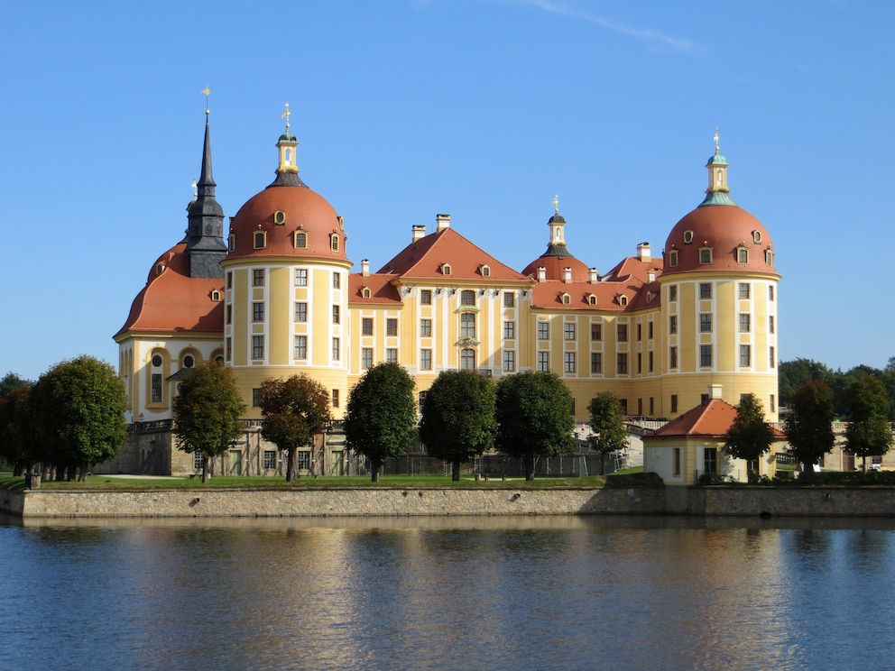 Die Filmkulisse Schloss Moritzburg aus &quot;Drei Haselnüsse für Aschenbrödel&quot;