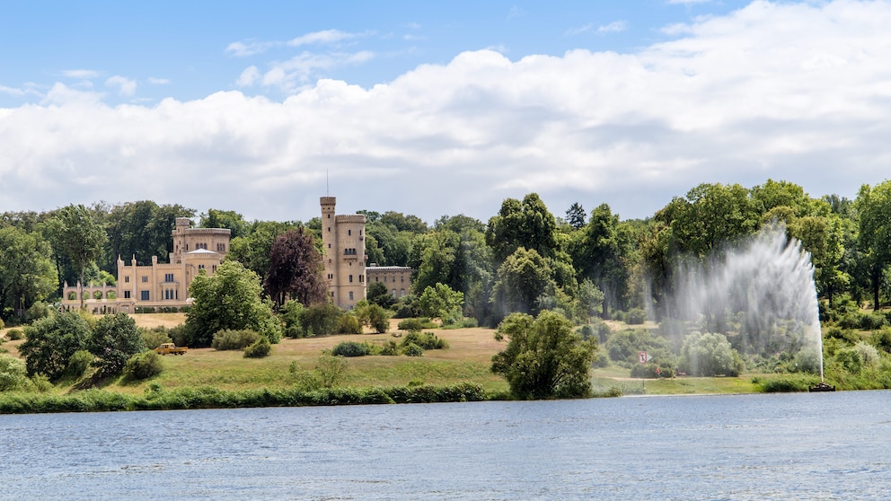 Schloss Babelsberg - das Märchenschloss an der Havel