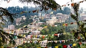 McLeod Ganj, ein Vorort von Dharamshala, liegt in den Bergen Nordindiens