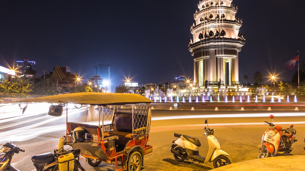 Das Unabhängigkeitsdenkmal  in der kambodschanischen Hauptstadt Phnom Penh