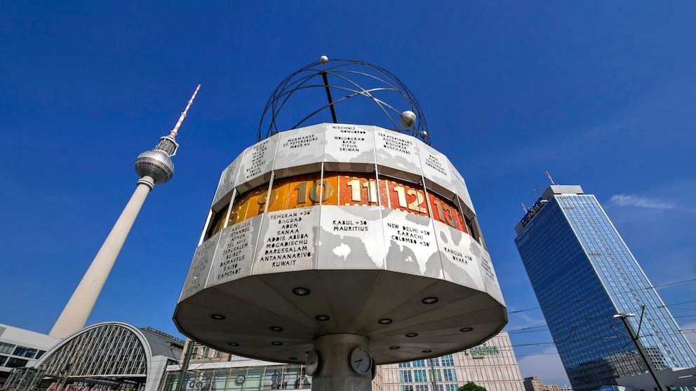 witzige bewertungen sehenswürdigkeiten Alexanderplatz