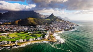 Kapstadt mit dem weltberühmten Tafelberg ist das Top-Reiseziel in Südafrika