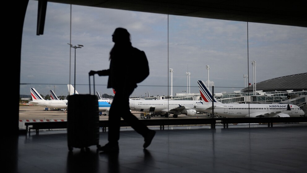 Reisende müssen bei bestimmten Kurzstrecken in Frankreich künftig vom Flugzeug auf den Zug umsteigen