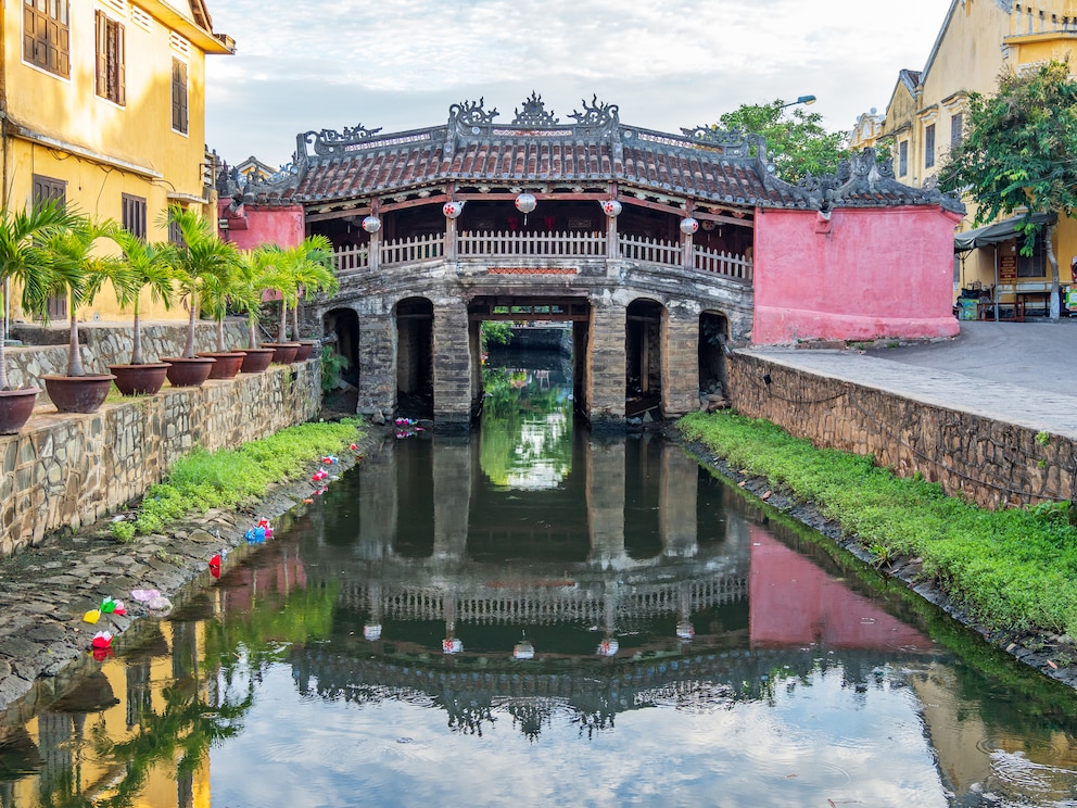 Die Japanische Brücke ist das Wahrzeichen von Hoi An