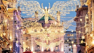 Weihnachtlich beleuchtete Straßen in London