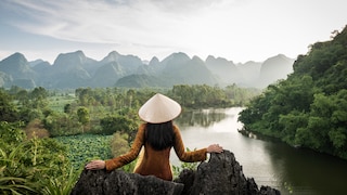 In Vietnam können Reisende neben spannenden Städten auch wunderschöne Naturorte entdecken