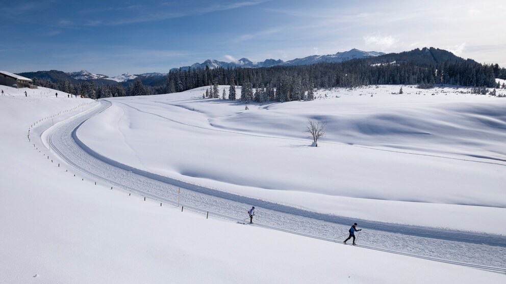 Wer das Skigebiet Steinplatte-Winklmoosalm besucht, sollte auch einmal nach Reit im Winkl in den Chiemgauer Alpen