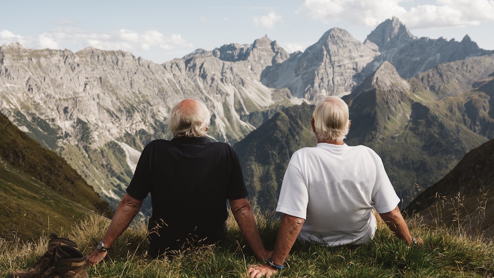 Ob der Ausblick der Grund ist, warum so viele Rentner in das deutsche Nachbarland auswandern?