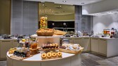 Beim Hotelfrühstück bekommt man oft ein reichhaltiges Buffet geboten