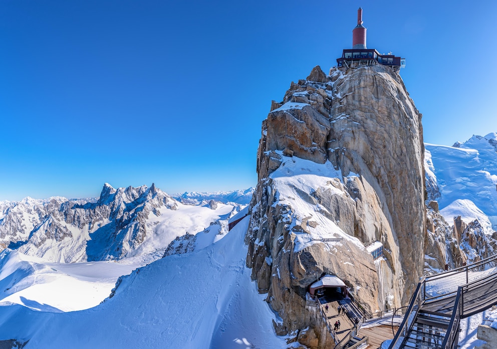 Die Bergstation am Aiguille du Midi liegt auf 3777 Metern