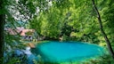 Der Blautopf in Baden-Württemberg: Nur von oben betrachtet handelt es sich um ein gewöhnliches Gewässer