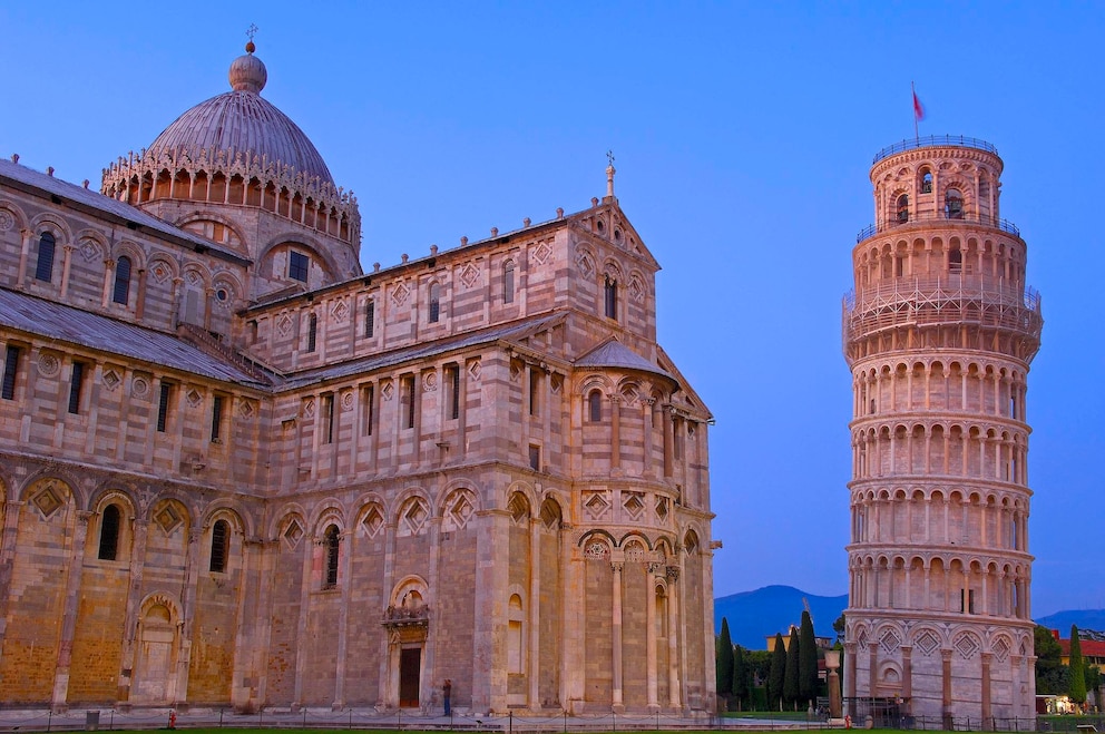 berühmte Sehenswürdigkeiten Europa – Fotos schiefer Turm von Pisa