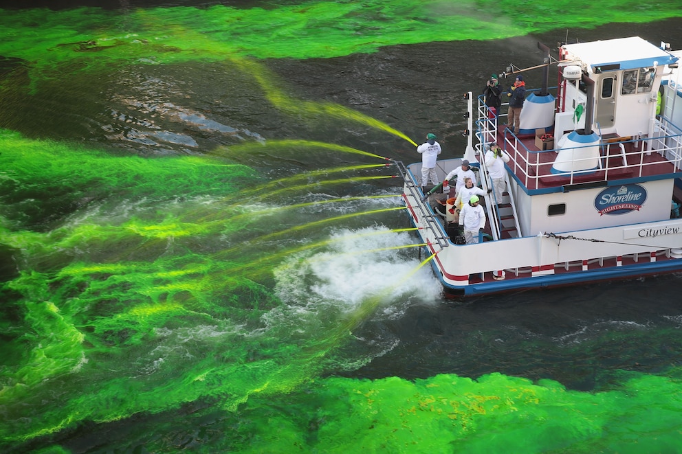 Grüner Fluss In Chicago Tradition Zum St Patricks Day 0285