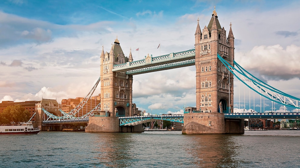 Tower Bridge