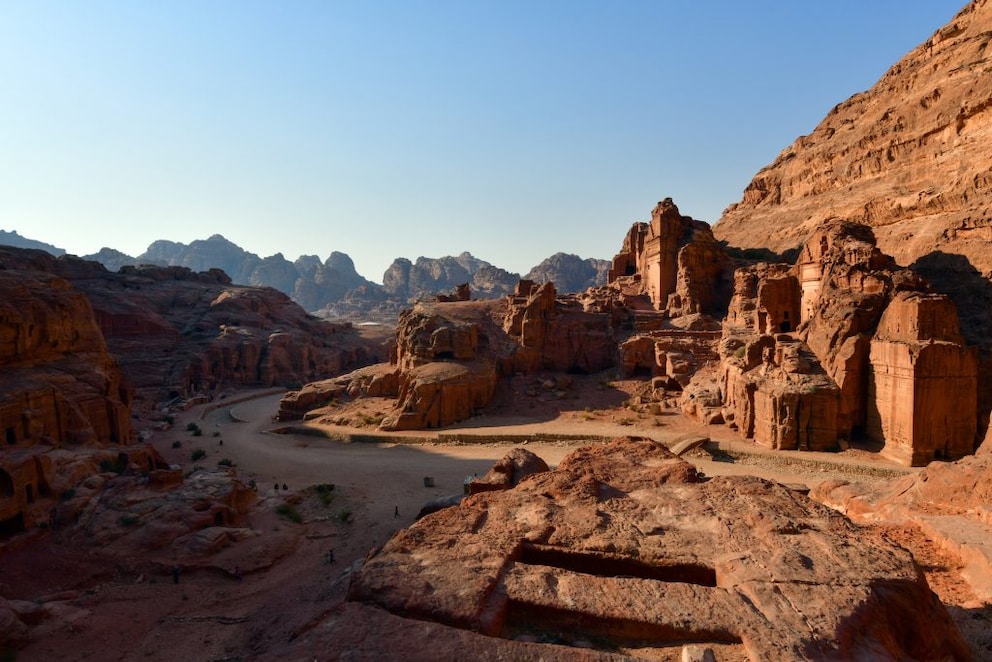 The paths in Petra are long–it takes about an hour to walk from the Siq to the Royal Tombs