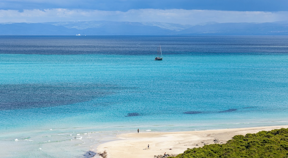 La Pelosa Beach