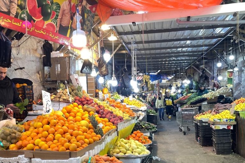 Der Souk el-Khodra in Amman bietet frisches Obst, Gemüse und lokale Köstlichkeiten