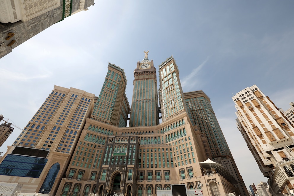 Der Mecca Royal Hotel Clock Tower ist das dritthöchste Gebäude der Welt