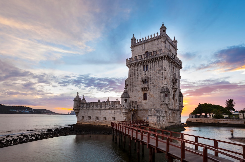 1. Torre de Belém – der Turm ist eines der bekanntesten Wahrzeichen Lissabons