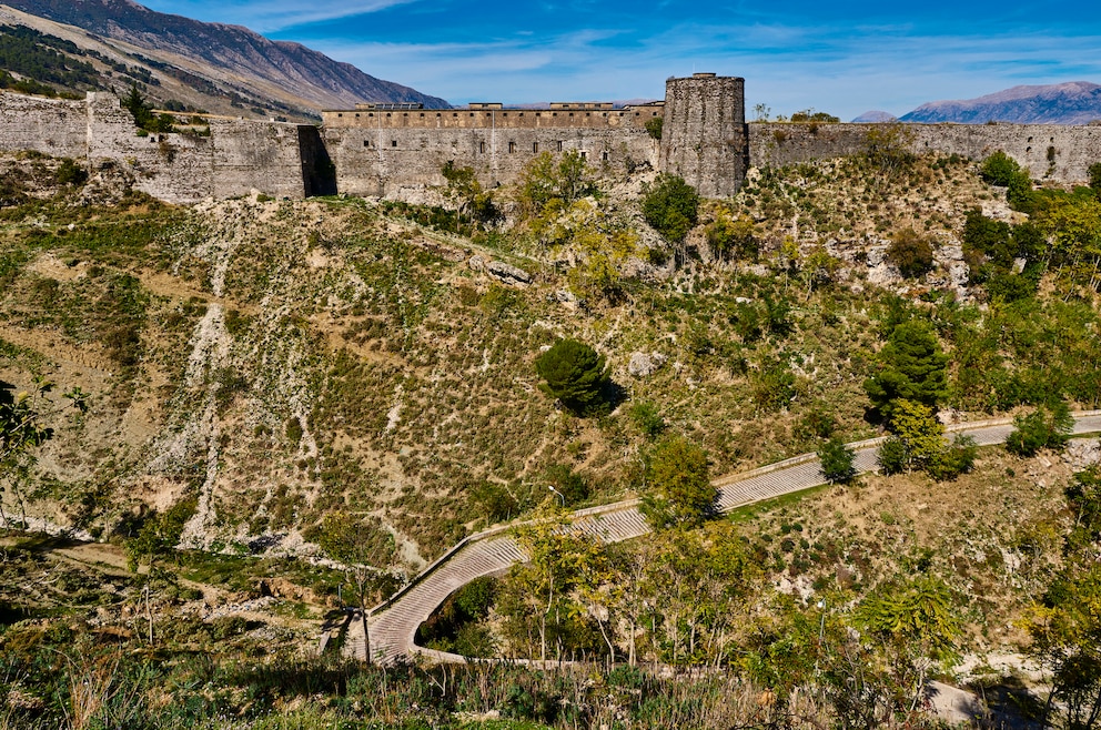 4. Die Burg von Gjirokaster gehört zum UNESCO-Welterbe