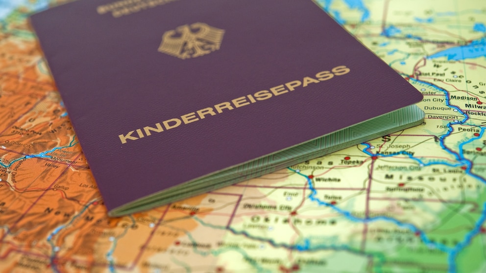 Der Kinderreisepass ist bald Geschichte - schon im nächsten Jahr soll er abgeschafft werden