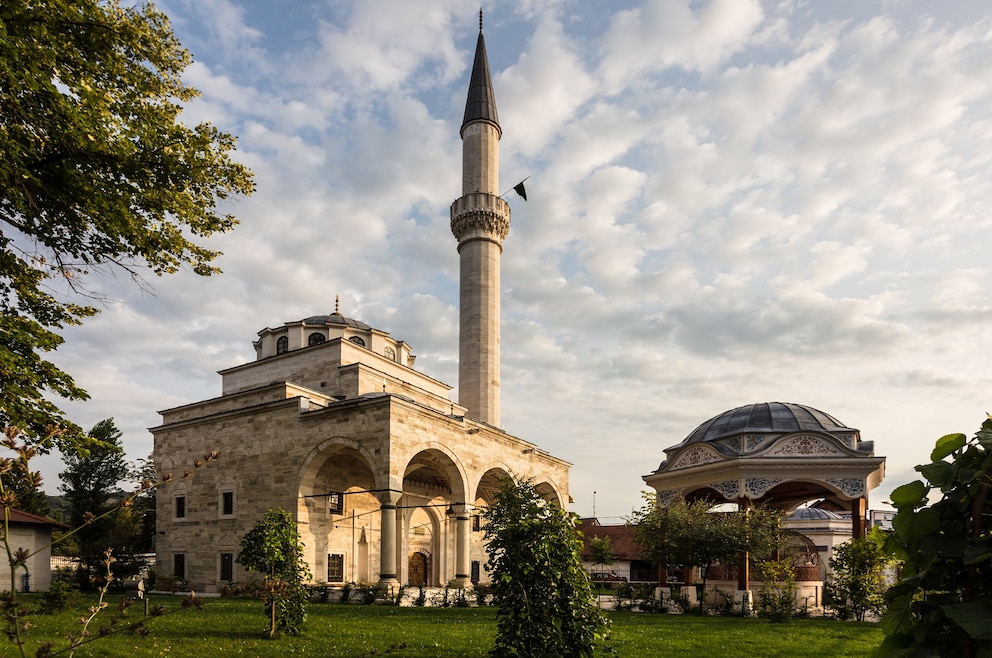 Die Ferhat Pasha-Moschee in Banja Luka ist eine der Sehenswürdigkeiten der zweitgrößten Stadt von Bosnien und Herzegowina