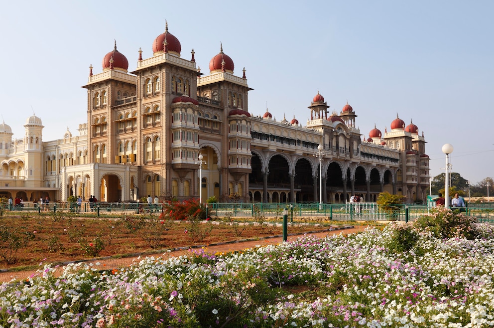 7. Amba Vilas – der Palast im Zentrum der Stadt Mysore im südindischen Bundesstaat Karnataka ist auch als Maharaja Palace oder Mysore Palace bekannt