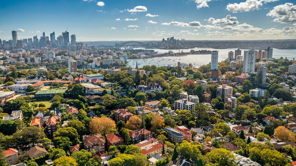 Sydney ist ein Traumziel von vielen Urlaubern, aber vor Reisebeginn ist ein Visum Pflicht. Doch welches? TRAVELBOOK kennt die Optionen.
