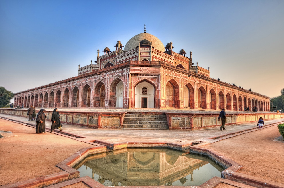 10. Humayun-Mausoleum – die Grabstätte von Nasir ud din Muhammad Humayun (1508 bis 1556), dem zweiten Herrscher des Großmogulreichs von Indien, steht in Neu-Delhi und gehört zum UNESCO-Weltkulturerbe 