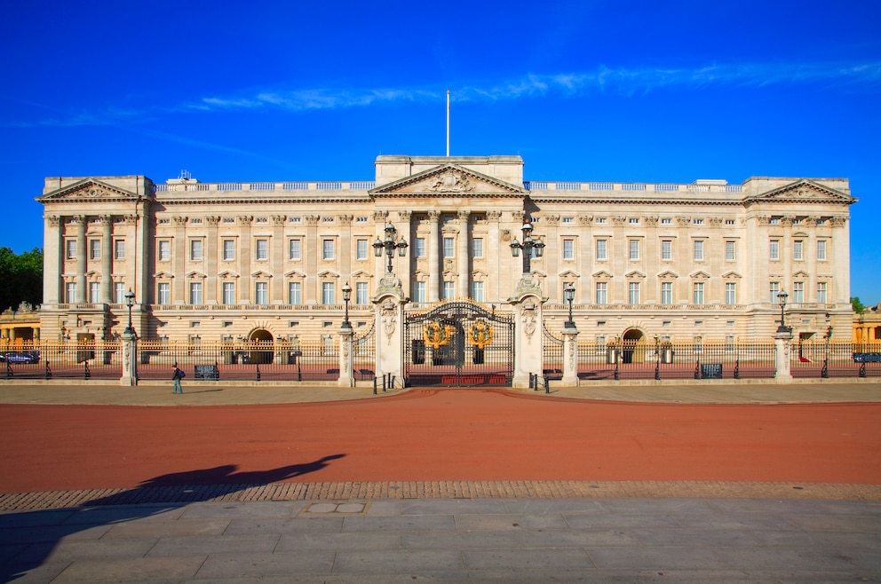 1. Buckingham Palace – der Palast ist die offizielle Residenz des britischen Monarchen in London