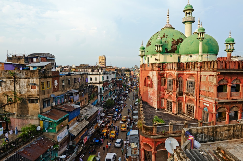 9. Kolkata (früher: Kalkutta) – die Hauptstadt des Bundesstaates Westbengalen, ist für ihre Kolonialarchitektur, Kunstgalerien und Kulturfestivals bekannt, ebenso wie für das Mutterhaus von Mutter Teresa