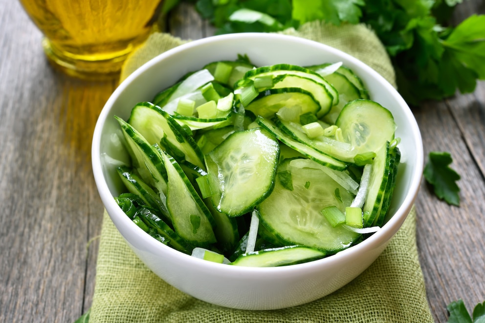 Ein Gurkensalat ist zwar gesund, aber vor einem Flug eher nicht das optimale Essen