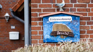 Ferienwohnungen sind oft günstiger und übers Internet einfach zu buchen – nicht zuletzt deshalb werden sie bei Urlaubern immer beliebter