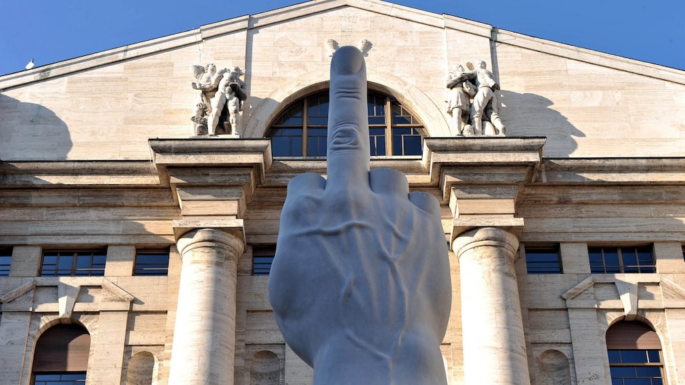 L.O.V.E.-Monument