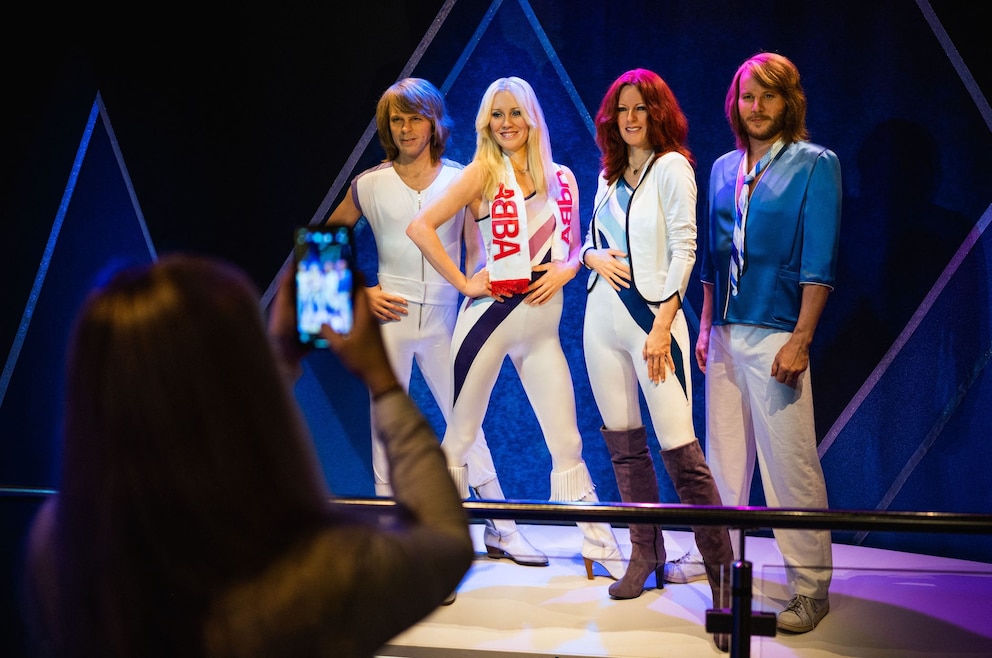 6. ABBA The Museum – die Dauerausstellung über die beliebte schwedische Popband ist in der „Swedish Music Hall of Fame“ auf der Stockholmer Insel Djurgården zu sehen