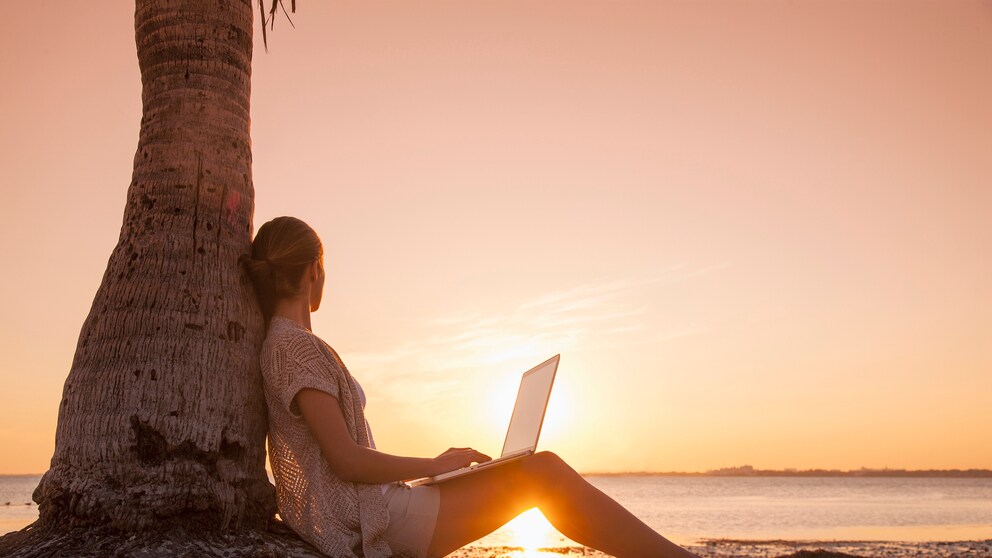Mit einer Workation lässt sich Arbeit und Urlaub vereinen