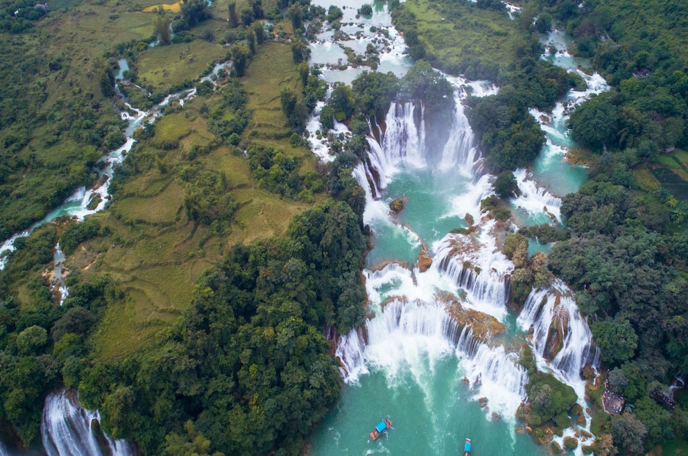 6. Die Bản-Giốc-Detian-Wasserfälle anschauen und einen Blick auf China erhaschen