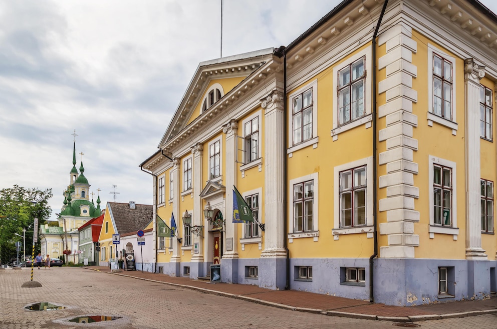 3. Pärnu – die beliebte estnische Hafenstadt ist mit 858,07 km² die flächenmäßig größte (und gleichzeitig mit 51.272 Einwohnern eine recht dünn besiedelte) Stadt des Landes und ein beliebtes Ferienziel