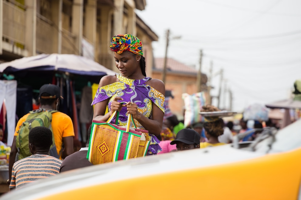 Touristen schätzen in Accra die vielen Märkte, das Nachtleben und die Gastfreundschaft.
