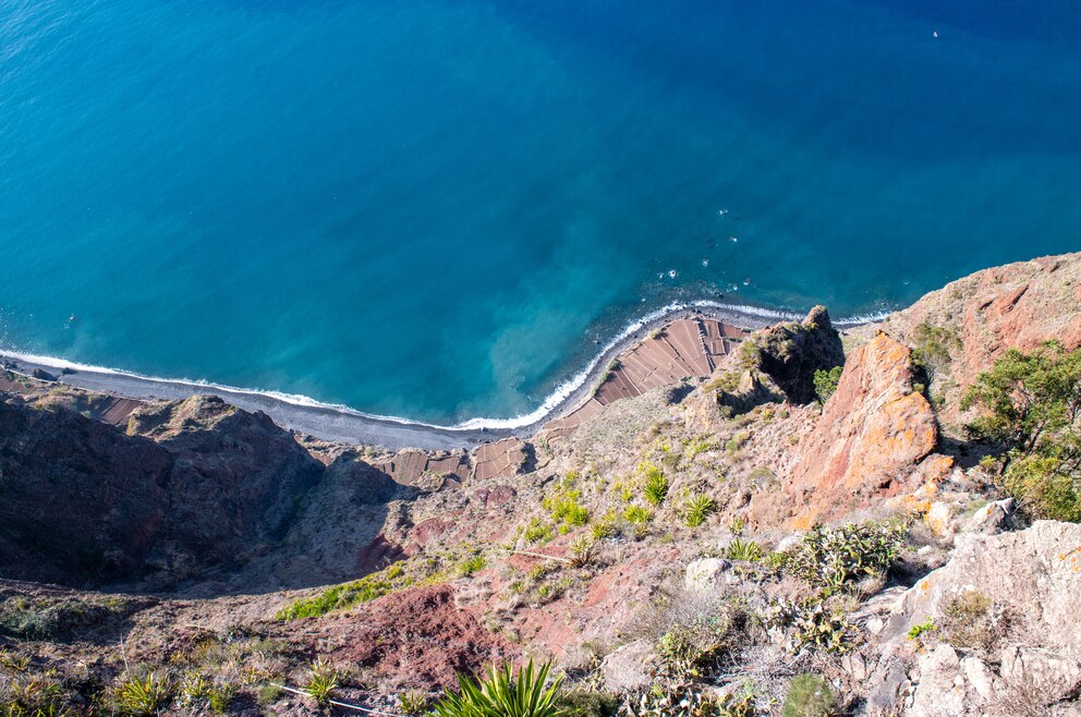 4. Die Aussicht von er Klippe Cabo Girão genießen