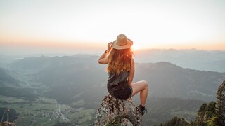 Wie wohl sich Frau allein auf Reisen fühlt, hängt von mehreren Faktoren ab – eine Studie hat jetzt die sichersten Reiseländer für Soloreisende ermittelt