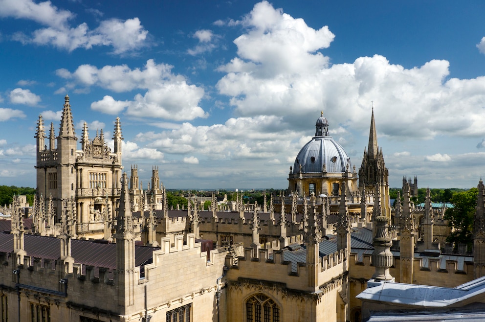 1. University of Oxford – die Universität ist die älteste der englischsprachigen Welt und das Zentrum der Stadt Oxford