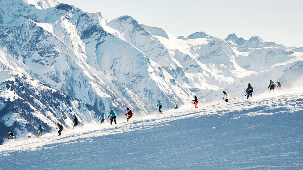 Auf die Nase gefallen? Nicht entmutigen lassen! Auch als Erwachsener kann man noch zum Ski-Profi werden.