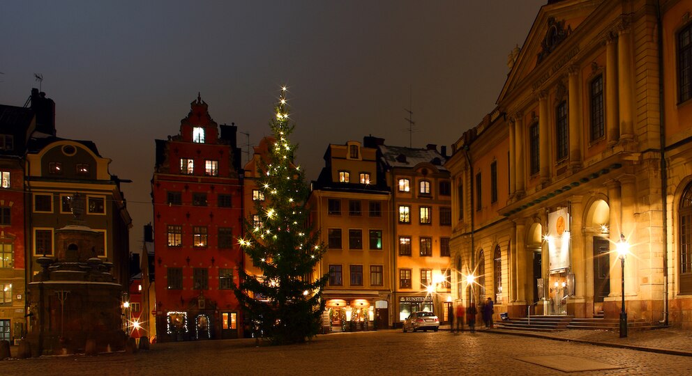 Der Platz Stortorget in Stockholms Altstadt Gamla Stan in der Weihnachtszeit