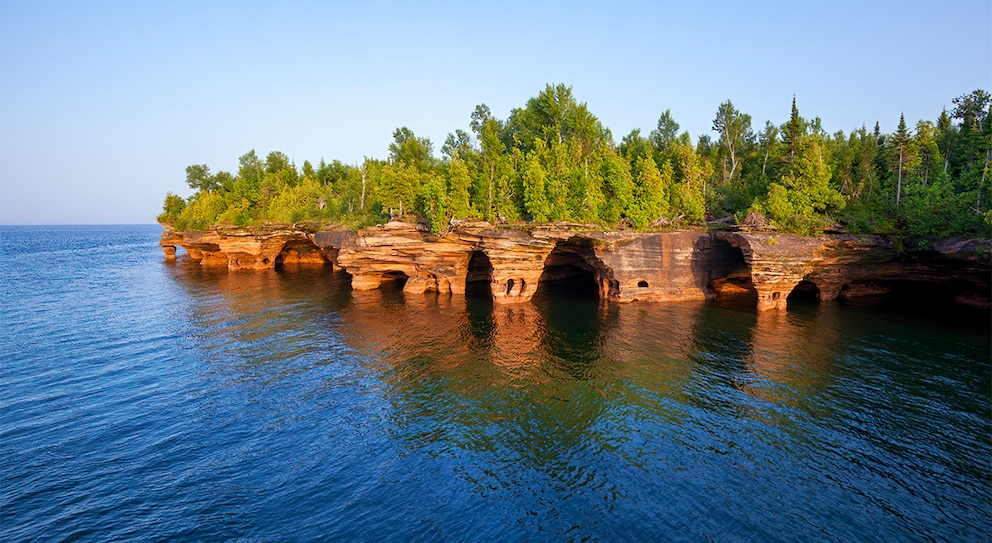 In dem Lake Superior verändert sich das Ökosystem auf negative Weise