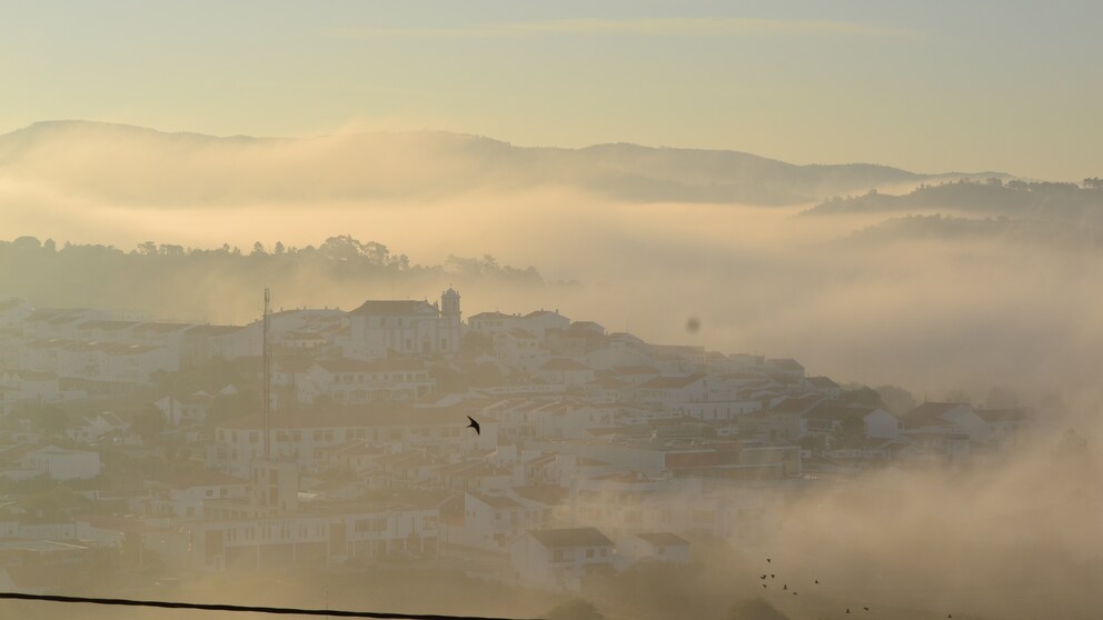 Nebel, wie hier früh am Morgen an der Westalgarve, gibt es im Winter häufig in Portugal