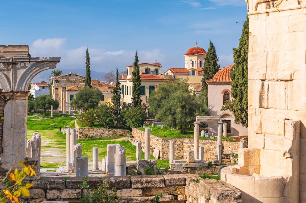 6. Agora – der Versammlungsplatz aus der griechischen Antike existiert etwa seit dem 5. Jahrhundert v. Chr. an dieser Stelle in Athen