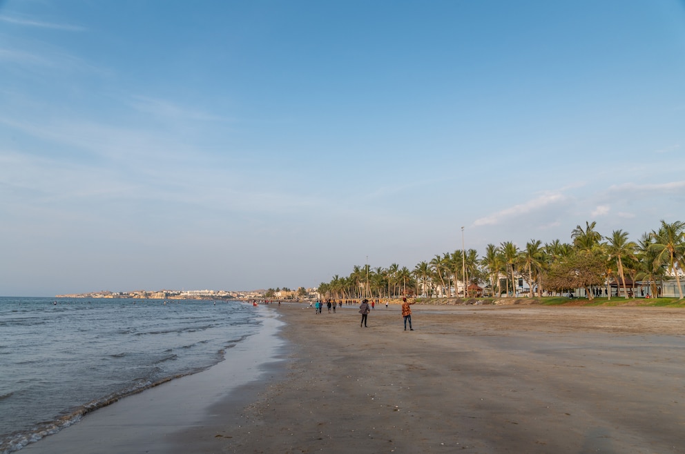 6. Qurum Beach – beliebter Strand bei der Hauptstadt Maskat